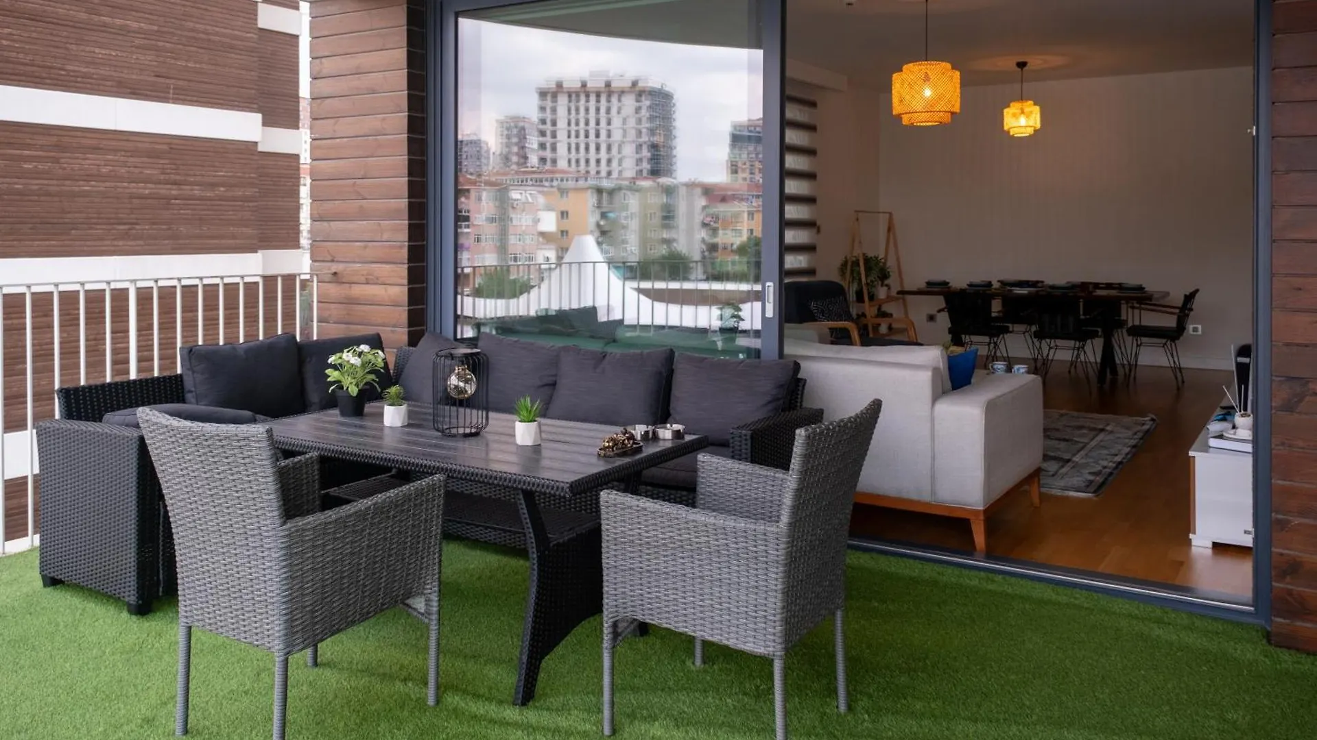 Apartment Golden Stones House Garden And Lake View Istanbul