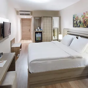 4* Hotel Rox