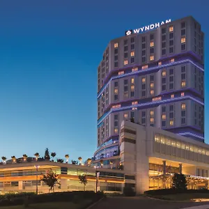 5* Hotel Wyndham Grand Europe